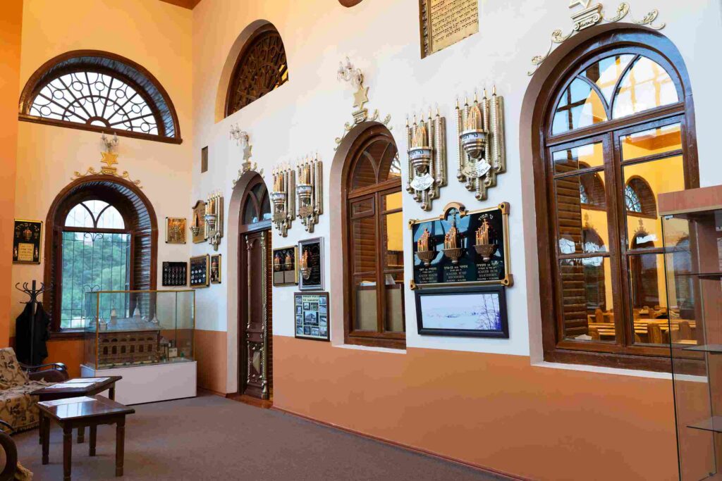 Six Dome Synagogue – “Alti Gumbaz”