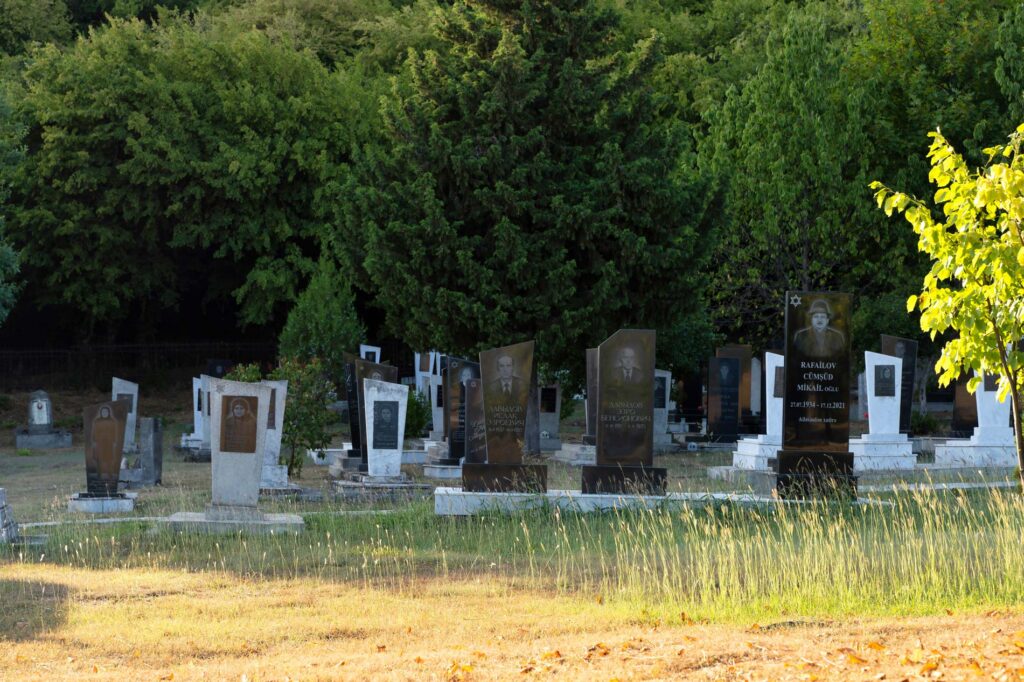 The Jewish cemetery of Oguz