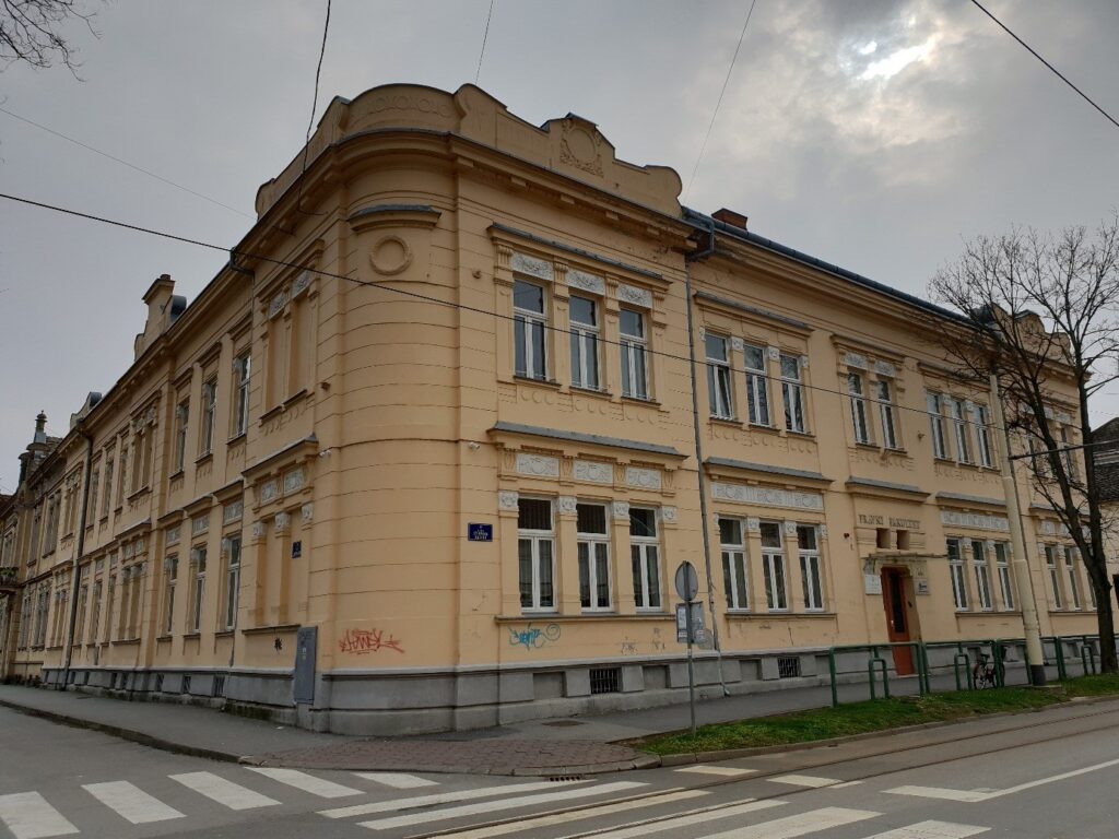 Jewish school and community building