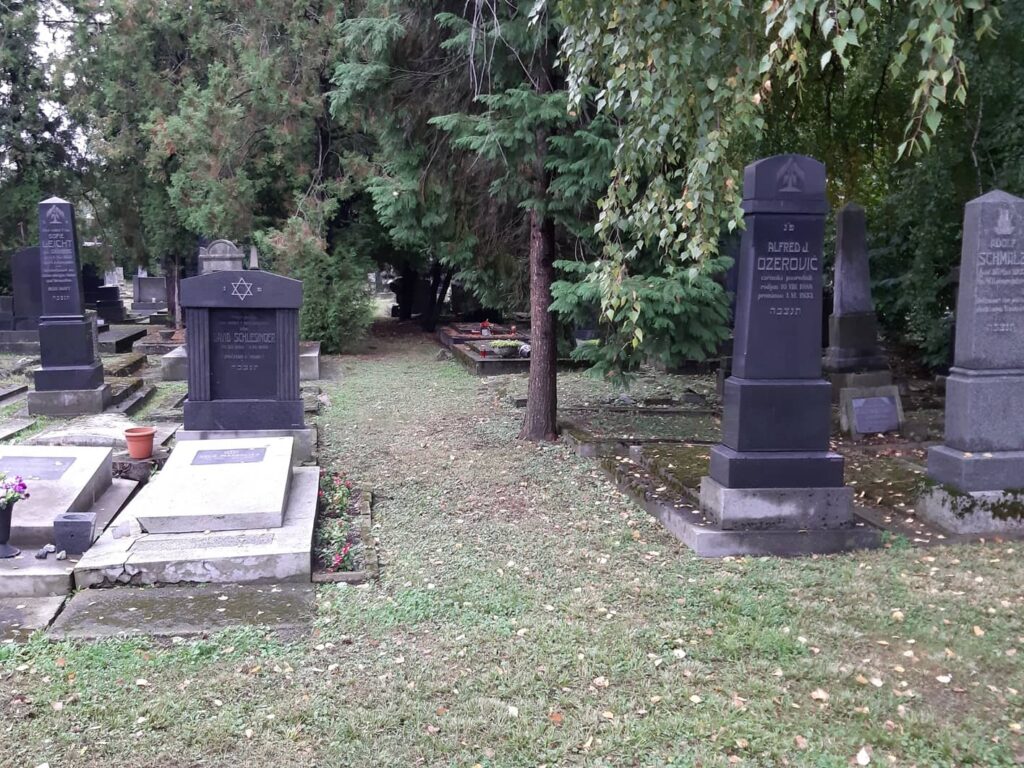 Upper Town Jewish Cemetery