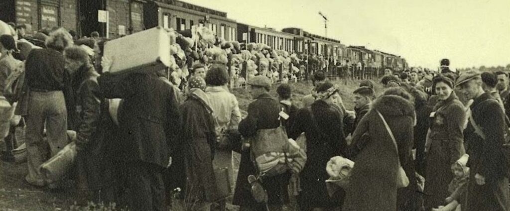 Jewish Diaspora Virtual Tours: The Anne Frank House, Auschwitz, and Jewish Europe