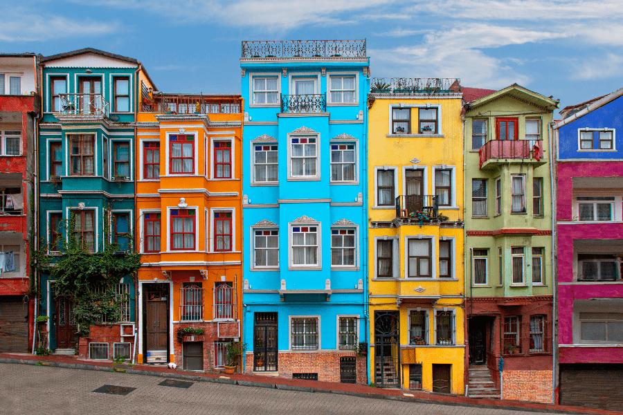 An Inside Look at the Rich Heritage and Traditions of Jews in Istanbul, Turkey