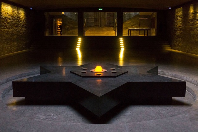 Unveiling the Jewish Story of Paris