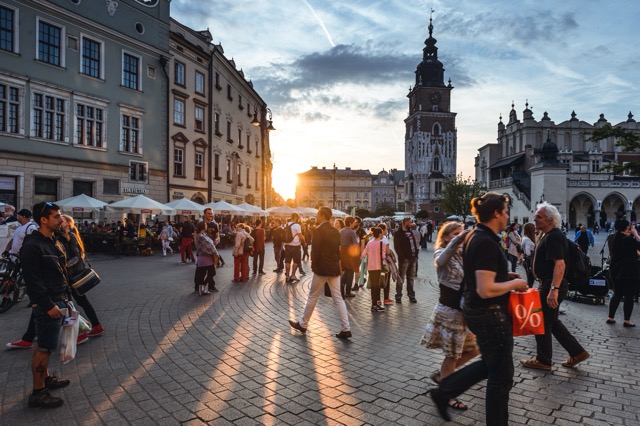 Shabbat Around the World: A Jewish Cultural Traveler’s Guide