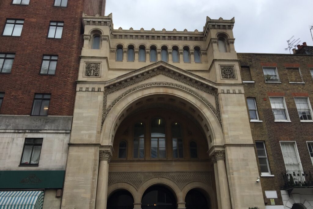 Diamonds Are Made Under Pressure: The Story of Jewish London